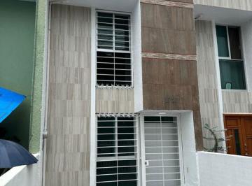 Casa de 2 habitaciones, Zapopan · Casa Impecable en Renta en Las Águilas, a Unos Pasos de Sierra de Tapalpa