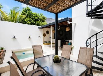 1 · Casa en Venta en El Centro de Merida, Amueblada y con Pananeles Solares