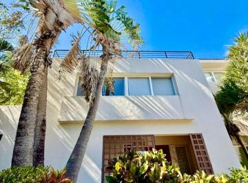 Departamento de 3 habitaciones, Solidaridad · Luxury Townhouse in Playacar Phase II | 5 - Minute Walk To The Beach