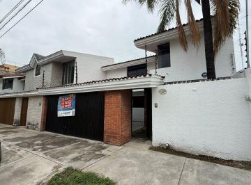 Casa 280m² Renta · Bonita Casa Ideal Para Casa y Oficina Muy Cercana de Ikea