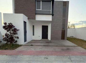 Casa en condominio de 3 habitaciones, Aguascalientes · Casa en Renta Sin Amueblar | Zona Canteras $14,000 Incluye Mantenimiento, Agua y Luz