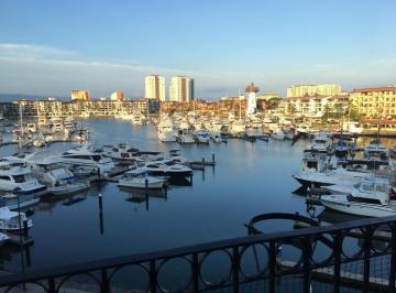 a77653496a676778ba493dffffa6a6782a2705c76e1df96e60b78370210b7a91 · Se Renta Depto Amueblado en Marina Vallarta
