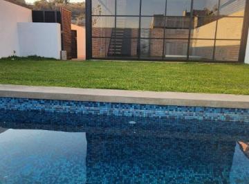 Casa en condominio de 2 habitaciones, Cuernavaca · Casa Tipo Loft Industrial con Alberca Privada en Cuernavaca