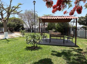 Casa · 63m² · 2 Recámaras · 2 Estacionamientos · Renta Casa un Nivel Paseos del Bosque