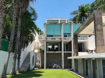 Casa de 3 habitaciones, Jojutla · Venta o Renta de Casa a La Orilla del Lago de Tequesquitengo Morelos