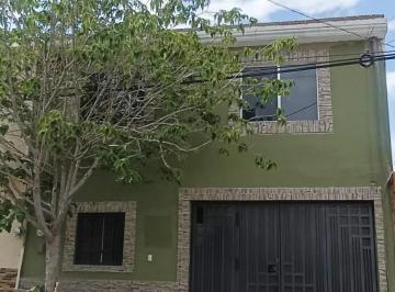 Casa · 150m² · 4 Recámaras · 1 Estacionamiento · Rento Casa Amplia por Urdiñola en Saltillo