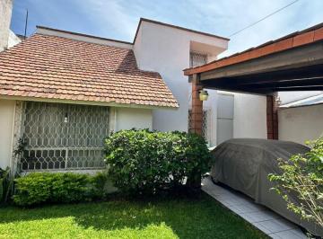 Casa de 4 habitaciones, San Luis Potosí · Casa en Venta en Jacarandas, Cerca de Av Vasco de Quiroga y Prol. Muñoz
