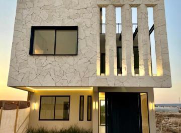 Casa de 4 habitaciones, Querétaro · Casa Nueva en Venta Mirador de Campanario con Diseño de Lujo y Vista Panorámica