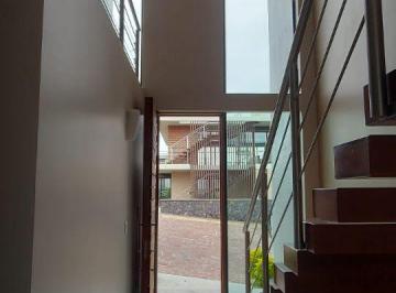Casa en condominio de 3 habitaciones, El Marqués · Casa Seminueva en Venta – Amplios Espacios y Excelente Distribución