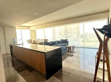 Departamento · 208m² · 3 Recámaras · 2 Estacionamientos · Departamento Amueblado de Lujo con Vista Al Campo de Golf Las Lomas.