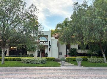 b8129a60849f74dc7e53f6a12194a246e9b919ef5aa76c63fbce895d6b793f36 · Residencia en Venta. Al Norte de La Cd. Aguascalientes