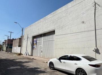 Bodega comercial de 3 habitaciones, León · Bodega Comercial de 500 m² en Renta en Jardines de Jerez y Torres Landa