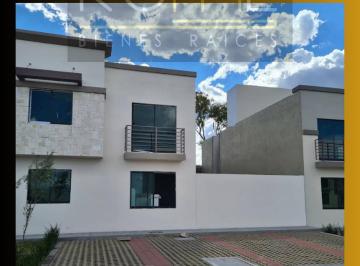 Casa en condominio de 2 habitaciones, Querétaro · Casa en Venta en Residencial La Vista Santiago de Querétaro Rodeado de Centros Comerciales