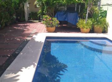 Casa de 3 habitaciones, Acapulco de Juárez · Casa en Venta Costa Azul Acapulco – 3 Recámaras, Alberca y Jardín