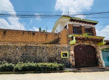 Casa de 8 habitaciones, Cuernavaca · Venta Casa $10´500,000 Santa María
