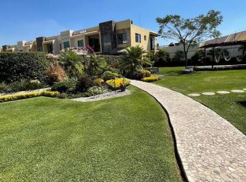 Casa en condominio · 160m² · 3 Recámaras · 2 Estacionamientos · Renta de Casa en Condominio, Col. Lomas de Jiutepec, Jiutepec, Morelos…clave 6141