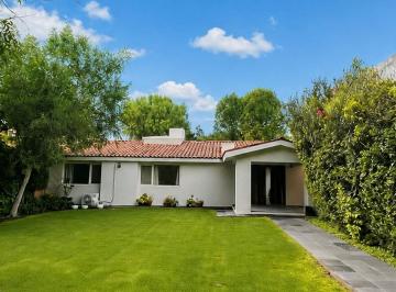 Casa en condominio de 3 habitaciones, Querétaro · Jurica Casa en Renta de un Piso con Hermoso Jardín
