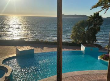 Casa en condominio de 2 habitaciones, Guaymas · Condominio en Venta en San Carlos, Sonora