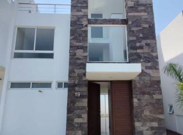 Casa de 4 habitaciones, San Andrés Cholula · Casa en Venta Parque Novara Lomas de Angelópolis