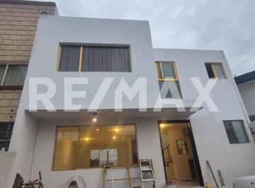 Casa · 200m² · 3 Recámaras · 2 Estacionamientos · Casa Remodelada en Calle Manuel Doblado Cto. Diplomáticos Ciudad Satélite - (4)