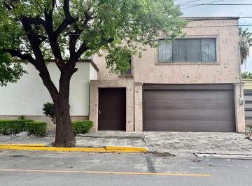Casa de 4 habitaciones, San Pedro Garza García · Casa en Los Rios