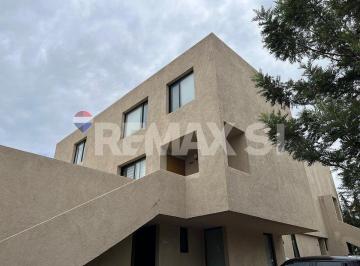 Casa · 159m² · 2 Recámaras · 2 Estacionamientos · Rcv Casa Venta Zakia El Motivo