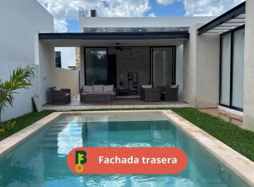 Casa en condominio · 270m² · 3 Recámaras · 2 Estacionamientos · Casa en Venta en Merida, Una Sola Planta en Privada con Amenidades