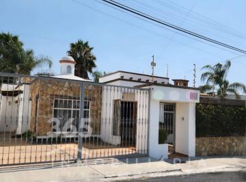 Casa de 2 habitaciones, Querétaro · Casa en Renta Estilo Colonial 1 Piso en Juriquilla Cerca de La Uvm