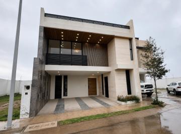 Casa de 3 habitaciones, San Luis Potosí · Casa con Chimenea y Roof en San Ángel IV - $6.4 Mdp