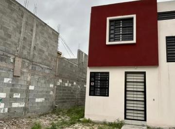 1 · Casa en Venta en Valle de Lincon Sector Santa Lucia