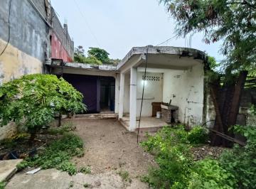 Casa · 45m² · 2 Recámaras · 1 Estacionamiento · Casa en Venta en Nuevo Puerto Marqués, $900,000 Pesos, 98 m² de Terreno.
