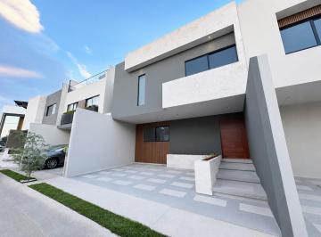Casa · 298m² · 4 Recámaras · 2 Estacionamientos - Aureon Lux · Casa en San Ángel V con Recámara en Planta Baja | $6.35 Mdp