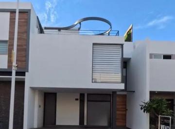 Casa · 142m² · 3 Recámaras · 2 Estacionamientos · Casa Coto Seneca