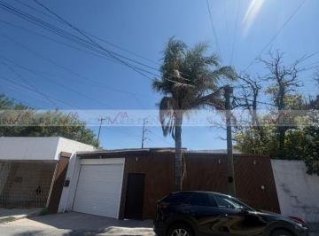 Casa · 100m² · 2 Recámaras · 1 Estacionamiento · Casa en Renta en Ancón del Huajuco