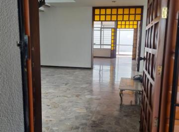 Casa de 6 habitaciones, Guadalajara · Casa en Ladron de Guevara en Venta