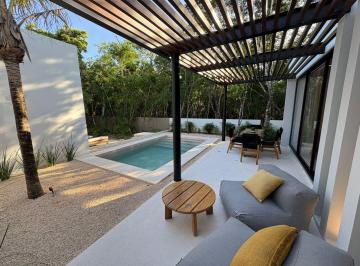 Casa · 222m² · 3 Recámaras · 2 Estacionamientos · Casa en Venta en Residencial de Lujo