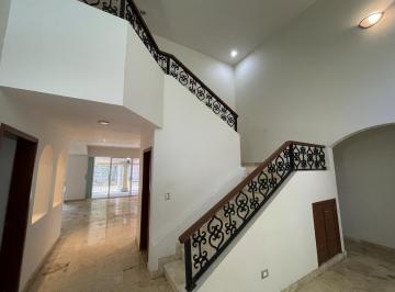 Casa · 442m² · 3 Recámaras · 3 Estacionamientos · Casa en Venta en Playacar Para Refaccionar