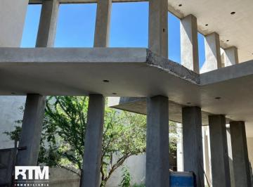 Casa · 500m² · 3 Recámaras · 2 Estacionamientos · Se Vende Casa en Obra Gris en Equina - Loma Alta