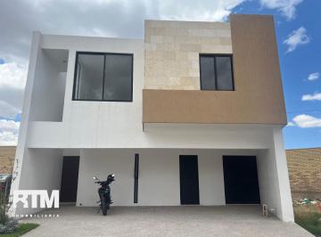 Casa · 253m² · 3 Recámaras · 3 Estacionamientos · Casa en Venta en Circuito Tarragona