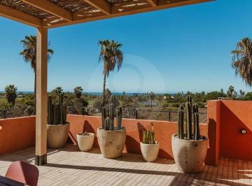 2f3eb76d5da54cf67da1477e55b05cdcfbb0d4152f7fa546242e224834433f34 · Villa en Pescadero con Vista Al Campo y Al Mar