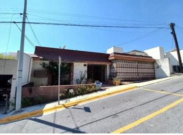 1 · Se Vende Casa en Fuentes del Valle. Terreno 383 m², Construcción 290 m². Para Remodelar. $13,200,000