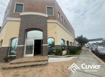 Edificio · 500m² · 15 Estacionamientos · Edificio Comercial en Miramar