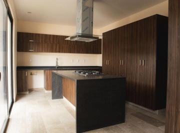 fdc80b3c9f5b66ecdacc7cda22b69713f94bb7b1efe768a55bea2fdae4b4a779 · Casa en Venta en Altozano Querétaro