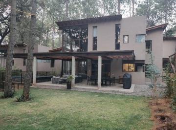 f7872b6eb3ed1926ad6d3d980fe9b9c0ba0e52a0d87cf0eef29ca3b9360a4543 · Casa Condominio Avándaro, Valle de Bravo
