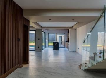 Casa · 381m² · 3 Recámaras · 2 Estacionamientos · Casa en Preventa | Playas del Conchal