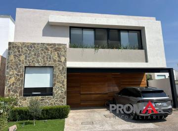 Casa de 4 habitaciones, Querétaro · Renta de Casa en Arco de Piedra, Queretaro