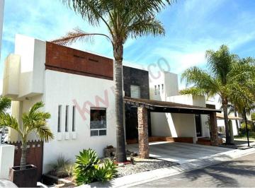 N/A · Excelente Casa en Venta en El Fraccionamiento Misión de Concá