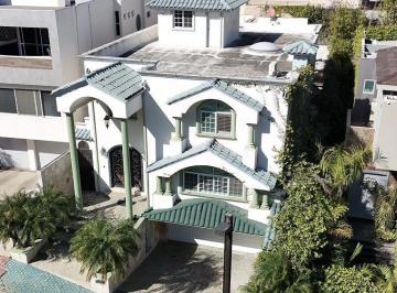 6493c12bf00d91bdc685e2e5309121dd71ae5d1a80b242129c1fc64a3c8c9c21 · Venta | Casa en Cumbres de Juarez