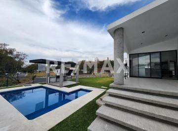 Casa · 178m² · 3 Recámaras · 2 Estacionamientos · Casa en Venta en Morelos, Fraccionamiento Lomas de Cocoyoc