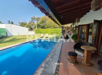 Casa · 254m² · 4 Recámaras · 1 Estacionamiento · Casa en Venta en Lomas de Cocoyoc